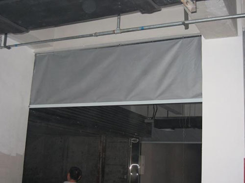 固定布質擋煙垂壁